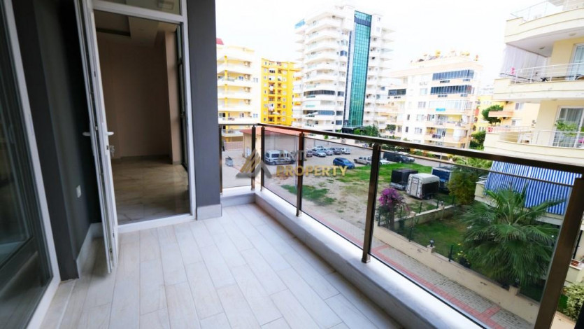 Двухкомнатная квартира в 350 метрах от Средиземного моря в Махмутлар, 60 м2 - Ракурс 2