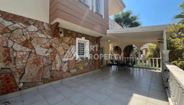 Просторная вилла 3+1 в комплексе в районе Инжекум - Ракурс 4