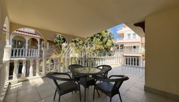 Просторная вилла 3+1 в комплексе в районе Инжекум - Ракурс 8