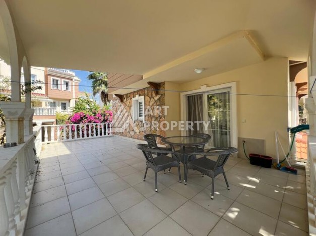 Просторная вилла 3+1 в комплексе в районе Инжекум - Ракурс 9