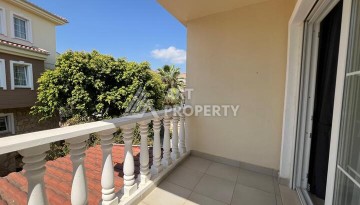 Просторная вилла 3+1 в комплексе в районе Инжекум - Ракурс 15