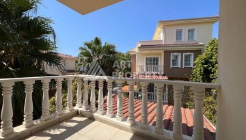 Просторная вилла 3+1 в комплексе в районе Инжекум - Ракурс 24