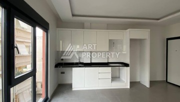 Квартира 1+1 в центре Алании, 50 м до моря - Ракурс 2