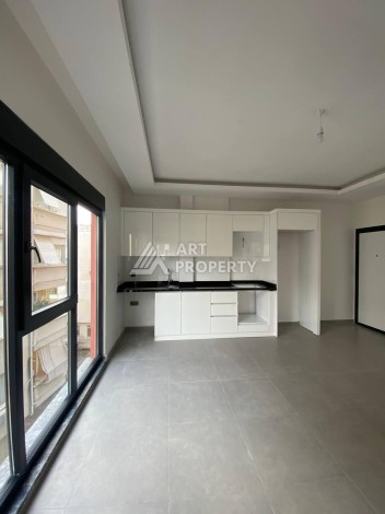 Квартира 1+1 в центре Алании, 50 м до моря - Ракурс 1