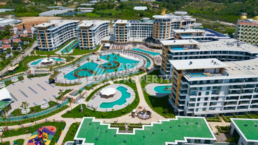 Квартира 4+1 в престижном ЖК, 180 кв.м. Турклер, Алания - Ракурс 4