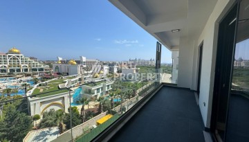 Квартира 4+1 в престижном ЖК, 180 кв.м. Турклер, Алания - Ракурс 11
