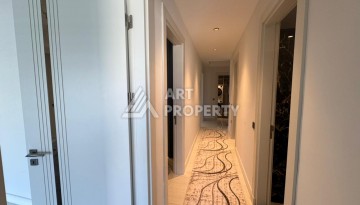Квартира 4+1 в престижном ЖК, 180 кв.м. Турклер, Алания - Ракурс 21