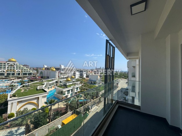 Квартира 4+1 в престижном ЖК, 180 кв.м. Турклер, Алания - Ракурс 24
