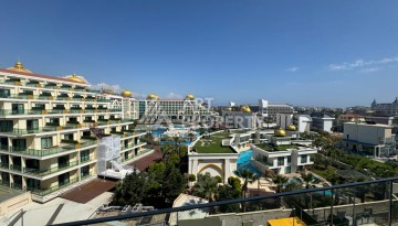 Квартира 4+1 в престижном ЖК, 180 кв.м. Турклер, Алания - Ракурс 34