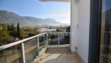 Квартира 1+1 в камерном ЖК, 55 м².   Махмутлар, Алания - Ракурс 17