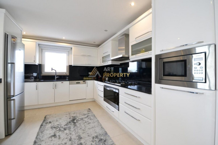 Шикарное предложение в районе Каргыджак, отдельностоящая вилла 4+1, 220 м2 - Ракурс 3