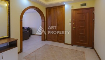 Квартира 2+1 с видом на море в Махмутларе, 105 кв.м. - Ракурс 6