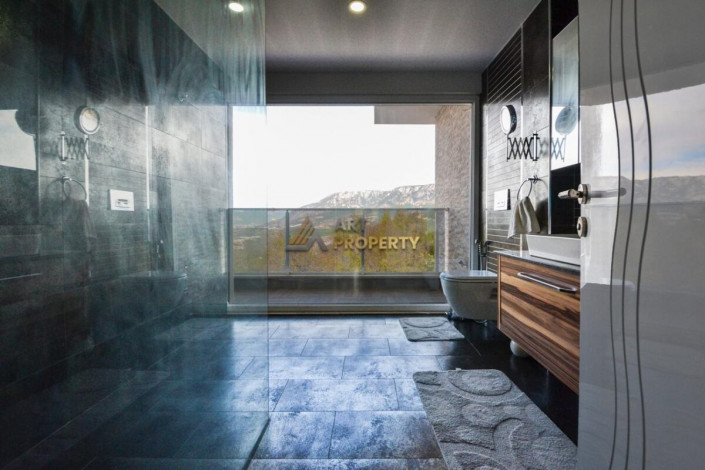 Шикарное предложение в районе Каргыджак, отдельностоящая вилла 4+1, 220 м2 - Ракурс 20