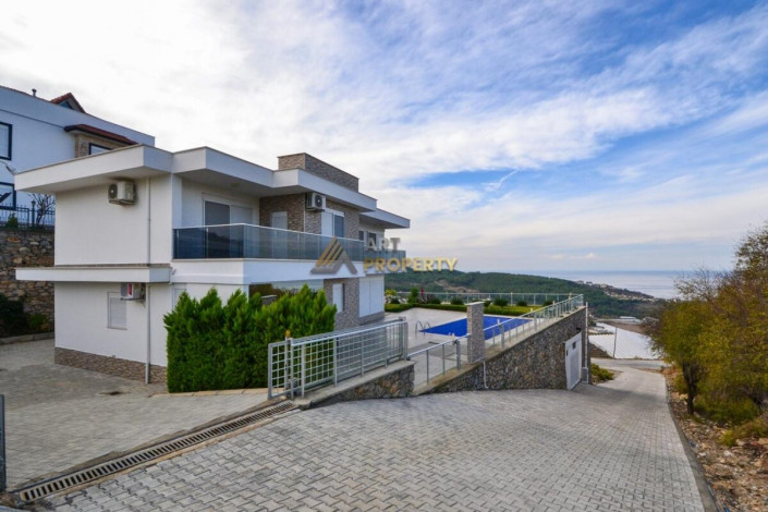 Шикарное предложение в районе Каргыджак, отдельностоящая вилла 4+1, 220 м2 - Ракурс 30