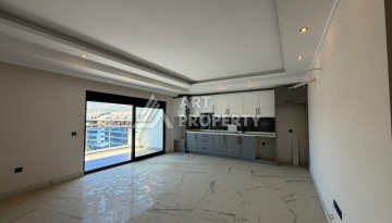 Двухуровневая квартира 3+1 в элитном районе Каргыджак, 200 метров до моря - Ракурс 14