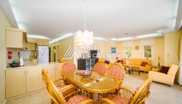 Квартира 2+1 в районе Бекташ, 100 кв.м. - Ракурс 16