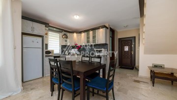 Трехэтажная вилла 2+1 в Конаклы, 250 м от моря - Ракурс 2