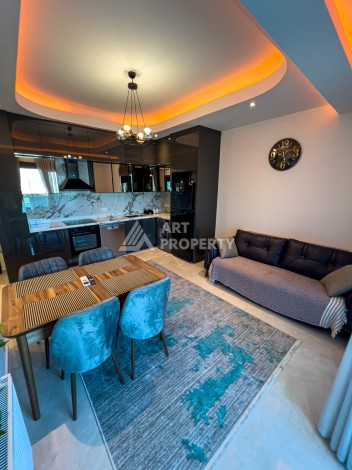 Квартира 1+1 в люкс-резиденции центра Алании, 50 кв.м. - Ракурс 2