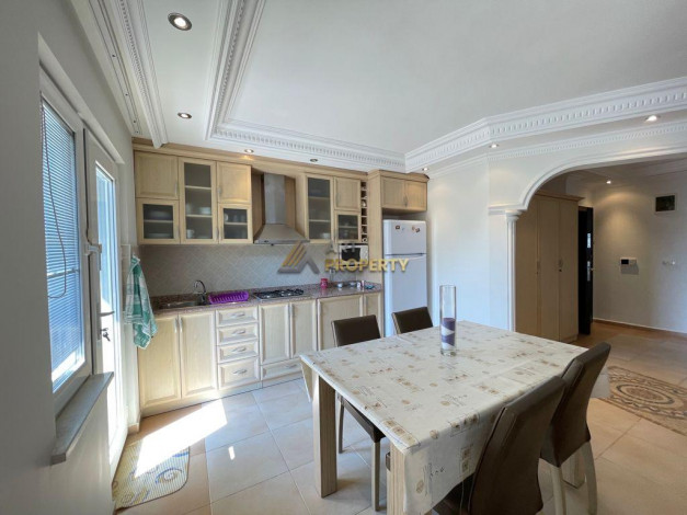 Полностью меблированная трехкомнатная квартира в центре города Аланья, 90м2 - Ракурс 4