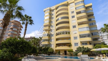 Большая квартира 2+1 в Тосмуре, 350 м до моря - Ракурс 3