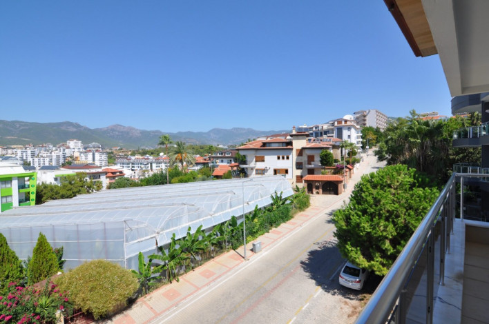 Дуплекс 4+1 в 200 метрах от моря в районе Кестель, 200 м2 - Ракурс 11