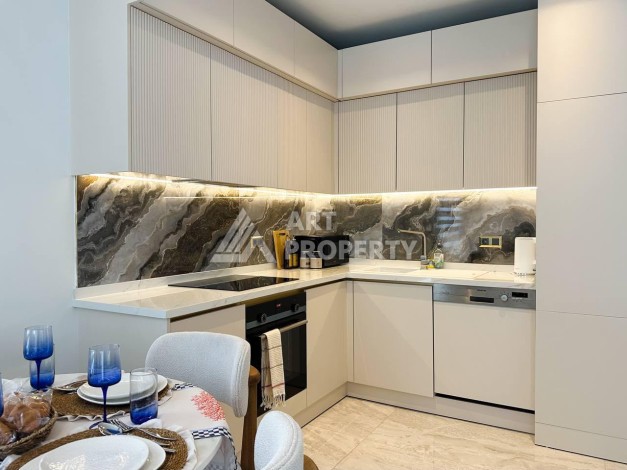 Квартира 2+1 в легендарном комплексе в центре Алании - Ракурс 9