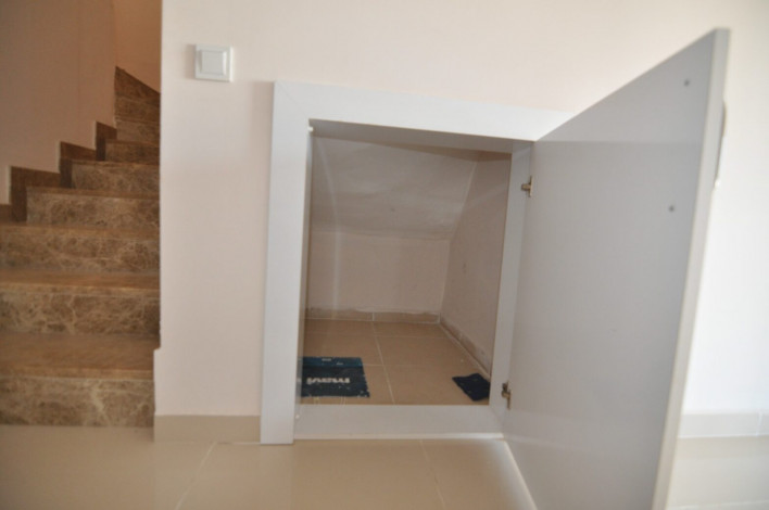 Дуплекс 4+1 в 200 метрах от моря в районе Кестель, 200 м2 - Ракурс 17