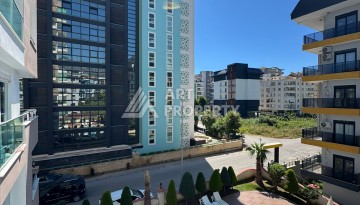 Большая меблированная квартира 1+1 в Махмутларе у моря - Ракурс 8