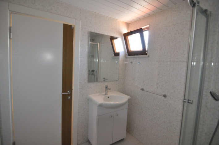 Дуплекс 4+1 в 200 метрах от моря в районе Кестель, 200 м2 - Ракурс 36