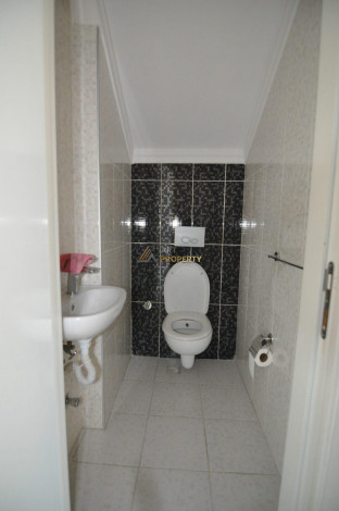 Дуплекс 4+1 в 200 метрах от моря в районе Кестель, 200 м2 - Ракурс 38