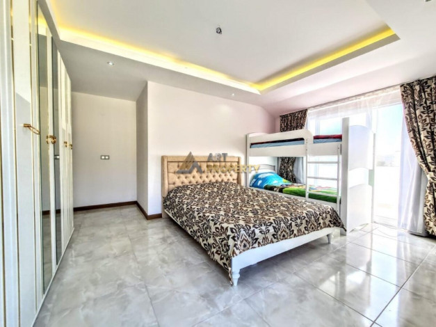 Двухуровневая квартира 2+1 с мебелью в Махмутларе, 140 м2 - Ракурс 9