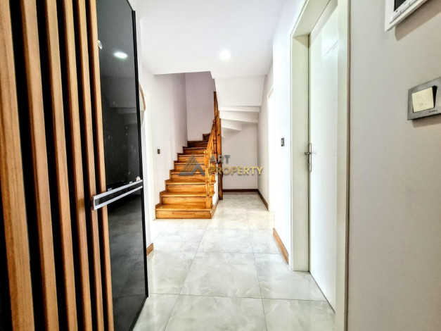 Двухуровневая квартира 2+1 с мебелью в Махмутларе, 140 м2 - Ракурс 16