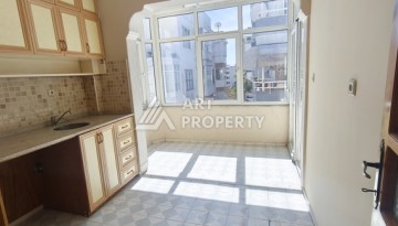 Недорогая квартира 2+1 у моря в центре Алании, 110 кв.м. - Ракурс 3