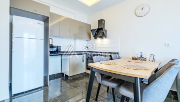 Квартира 1+1 с видом на море в Махмутларе, 65 кв.м. - Ракурс 5