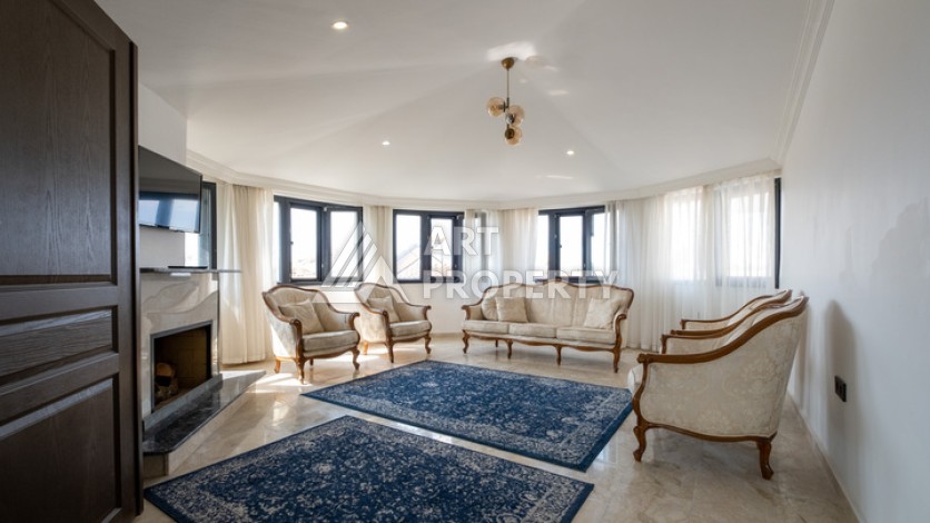 Вилла 4+2 с бассейном и садом, 220 кв.м.Турклер, Алания - Ракурс 2