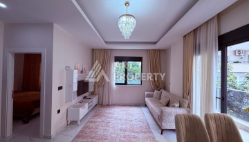 Меблированная квартира 1+1 в Махмутларе, 250 м от моря - Ракурс 1