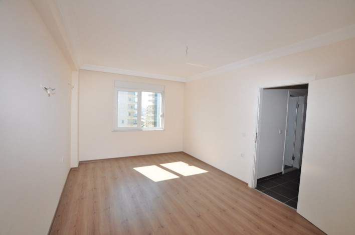 Четырехкомнатная квартира-дуплекс на высоком этаже с частичным видом на море в районе Махмутлар, 220 м2 - Ракурс 16