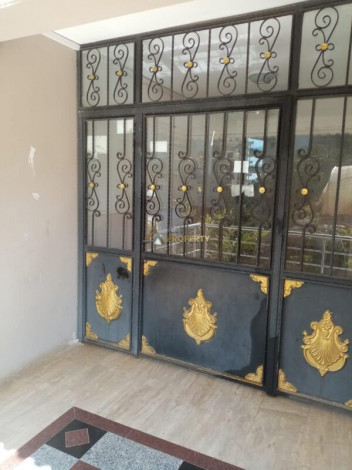 Четырехкомнатная квартира-дуплекс на высоком этаже с частичным видом на море в районе Махмутлар, 220 м2 - Ракурс 34