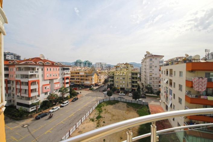 Меблированная трехкомнатная квартира в центре района Махмутлар, 100 м2 - Ракурс 3