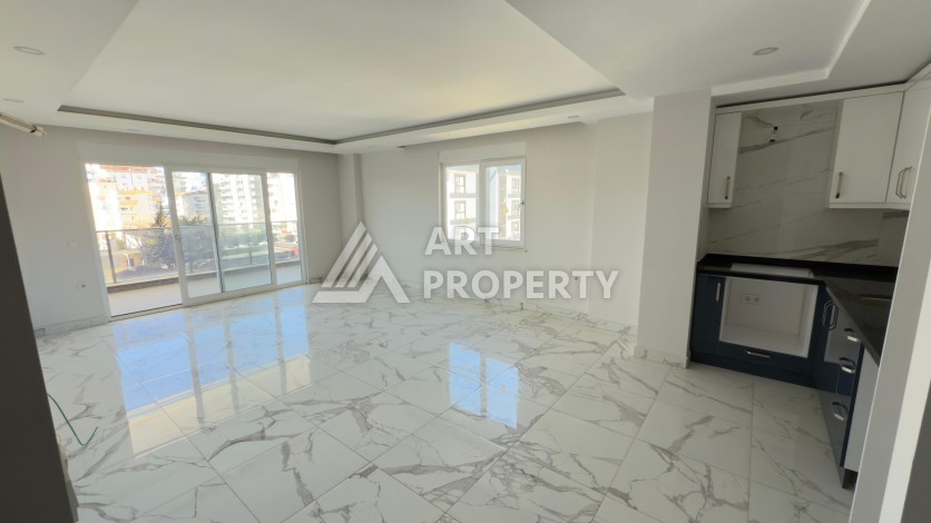 Просторный дуплекс 3+1 в центре Махмутлара, 192 м² - Ракурс 0