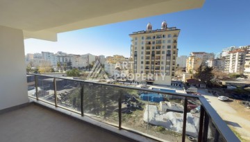 Просторный дуплекс 3+1 в центре Махмутлара, 192 м² - Ракурс 3