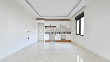 Квартира 2+1 в престижном ЖК, 90 кв.м. Махмутлар, Алания - Ракурс 2