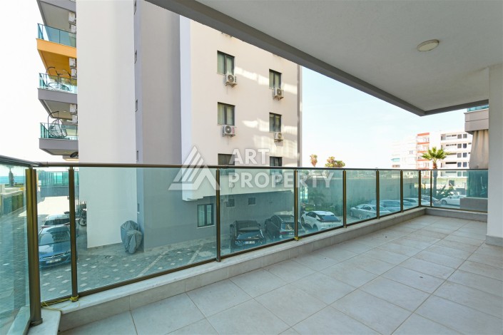 Квартира 2+1 в престижном ЖК, 90 кв.м. Махмутлар, Алания - Ракурс 4