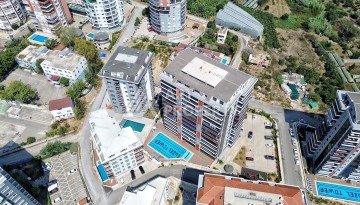 Большая квартира 3+1 с отдельной кухней в Махмутларе, 180 м² - Ракурс 1
