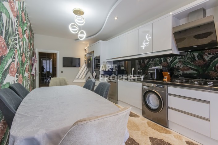 Большая квартира 3+1 с отдельной кухней в Махмутларе, 180 м² - Ракурс 4