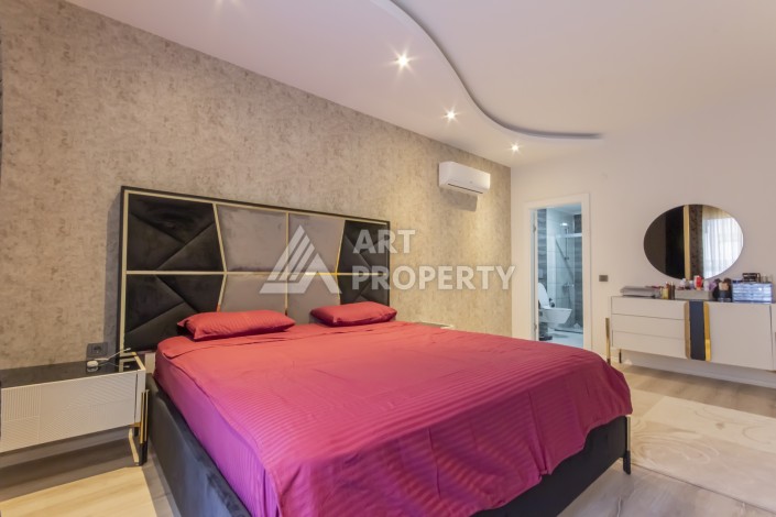 Большая квартира 3+1 с отдельной кухней в Махмутларе, 180 м² - Ракурс 7