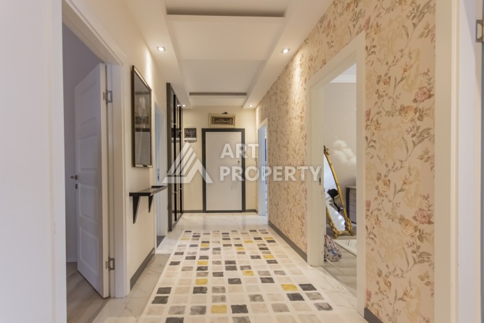 Большая квартира 3+1 с отдельной кухней в Махмутларе, 180 м² - Ракурс 17