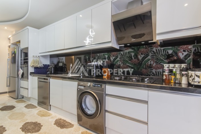 Большая квартира 3+1 с отдельной кухней в Махмутларе, 180 м² - Ракурс 19