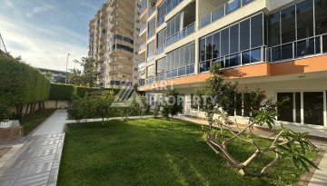 Просторная квартира 1+1 с застекленным балконом, 65 кв.м. - Ракурс 2