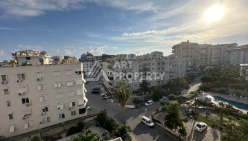 Просторная квартира 1+1 с застекленным балконом, 65 кв.м. - Ракурс 15